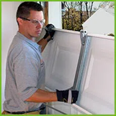 Garage Door Shop Repairs Chicago, IL 773-649-0955 Garage Door Shop Repairs Chicago, IL 773-649-0955