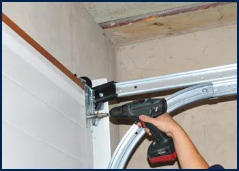 Garage Door Shop Repairs Chicago, IL 773-649-0955 - cont-door-installation-t-16-09m